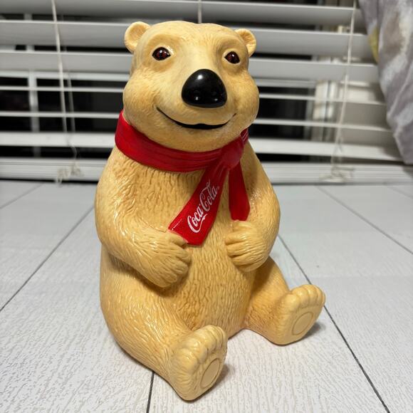 Vintage Coca-Cola Polar Bear Bank By The Snack Factory - Picture 1 of 11